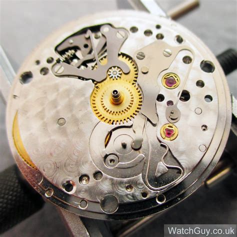 asian 1570 watch movement.